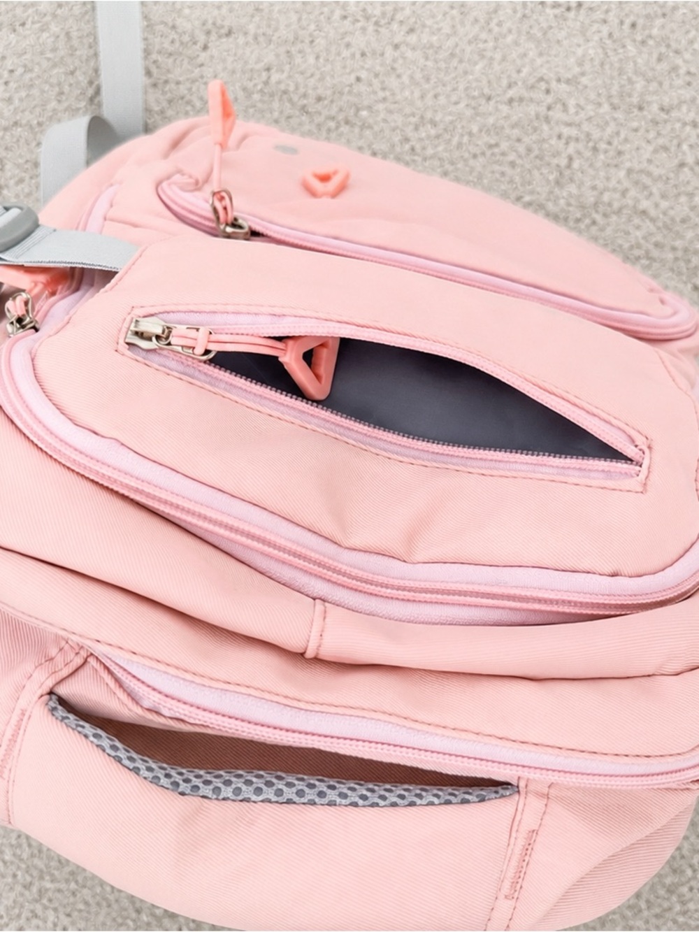 Lululemon Pink Everyday Backpack - Picture 4 of 4